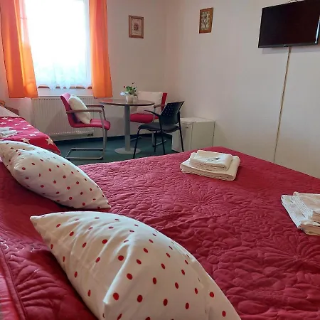 Πανσιόν Lipno Jantar 3*