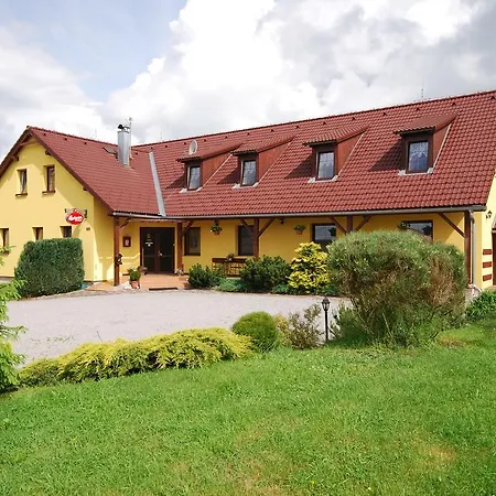 Πανσιόν Lipno Jantar Horní Planá